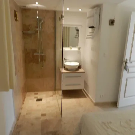 La Comete Apartment *